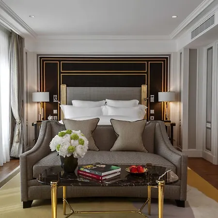 Hotel De Crillon