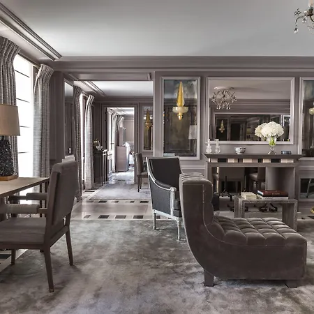 ドゥ クリヨン 5*