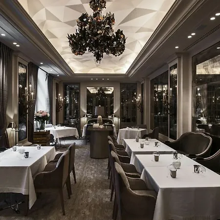 Hotel De Crillon 5*