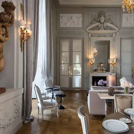 Otel De Crillon Paris