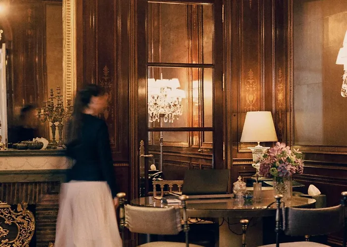 De Crillon Отель 5*