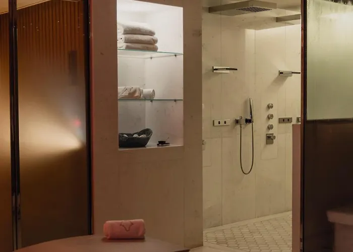 De Crillon Отель 5*