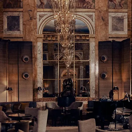 De Crillon