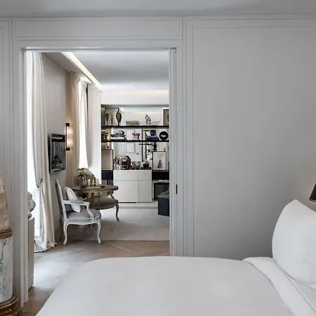 Hotell De Crillon 5*