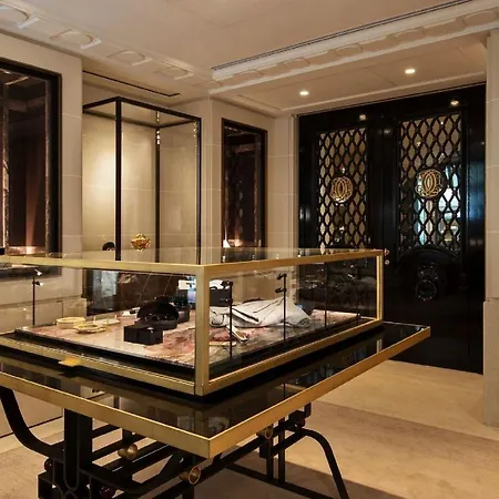 De Crillon 5*