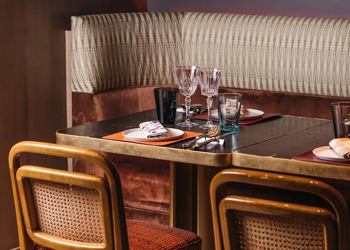 De Crillon Отель 5*